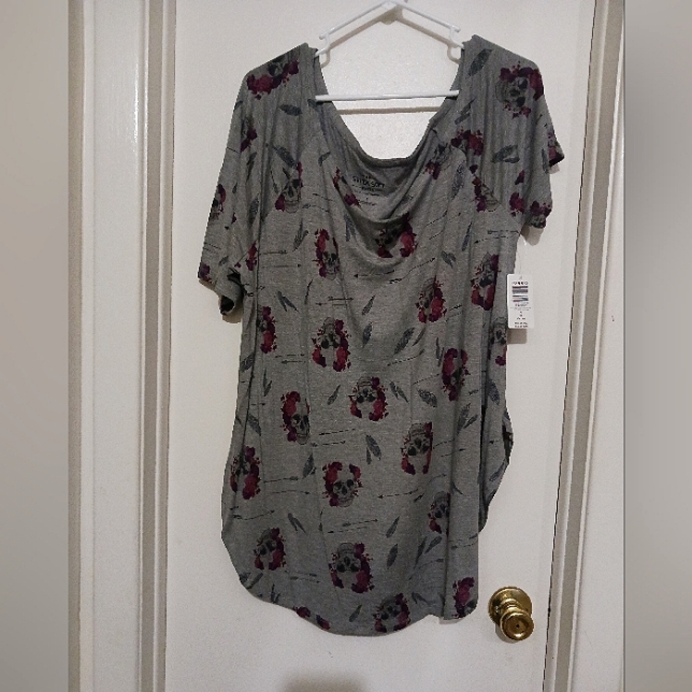 Torrid off the shoulder tee